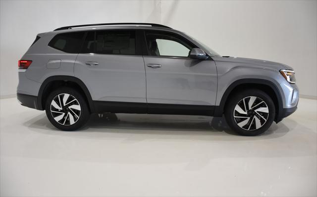 new 2024 Volkswagen Atlas car, priced at $39,343