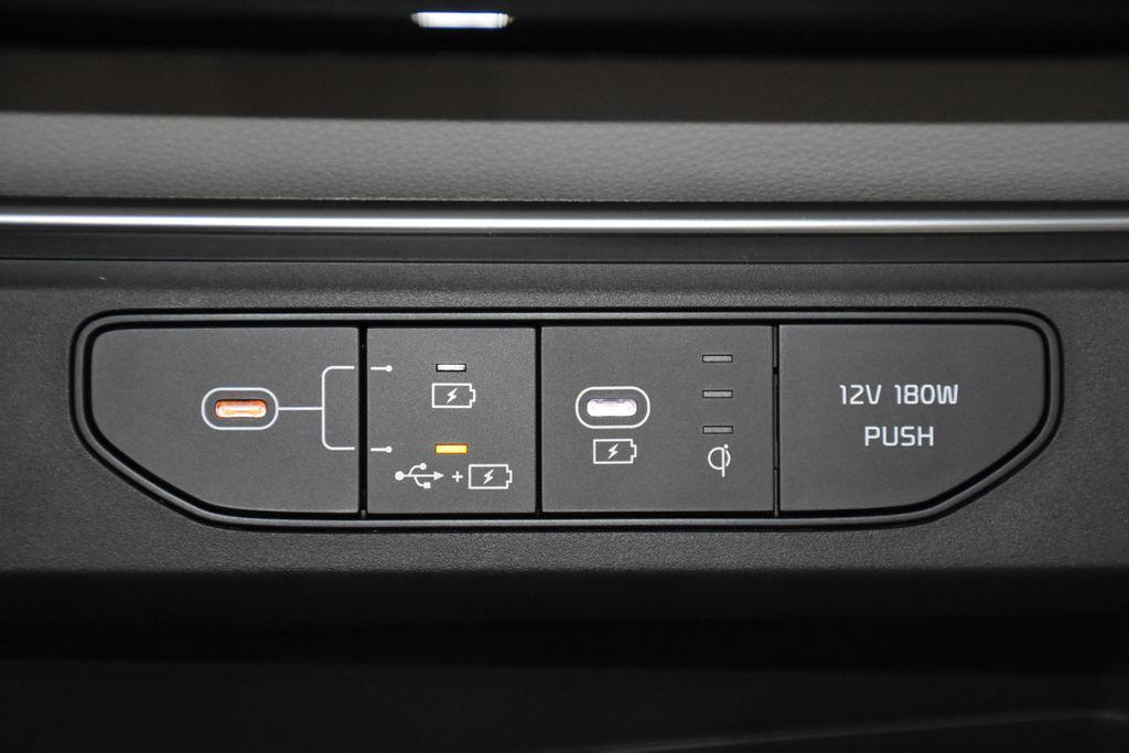 new 2026 Kia Carnival Hybrid car, priced at $50,535