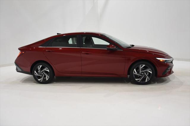 new 2025 Hyundai Elantra car, priced at $28,516