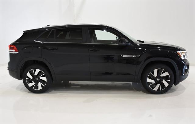 new 2024 Volkswagen Atlas Cross Sport car, priced at $39,259