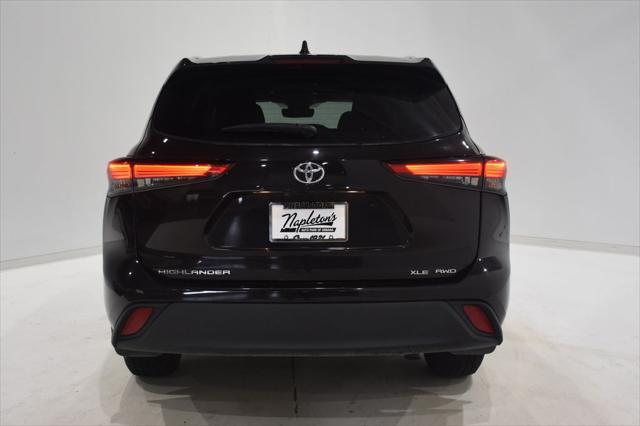 used 2022 Toyota Highlander car, priced at $32,890