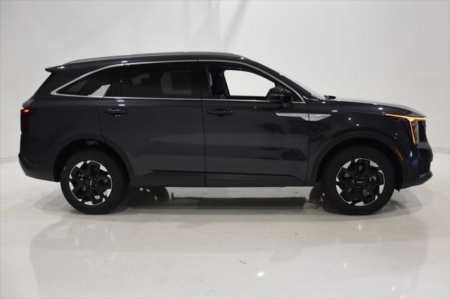 new 2025 Kia Sorento car, priced at $38,100