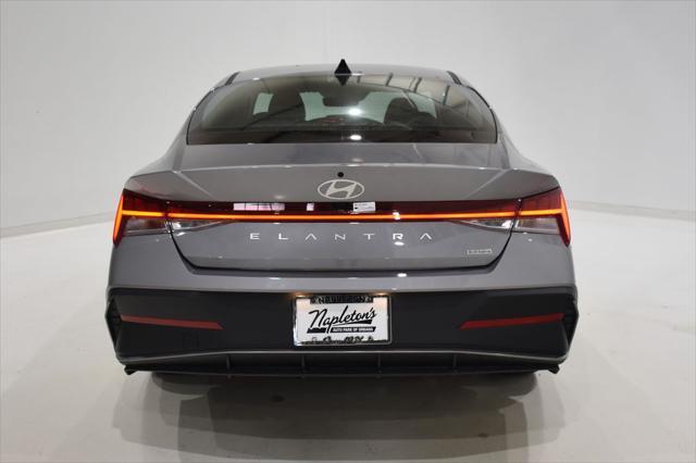 new 2025 Hyundai Elantra HEV car, priced at $25,810