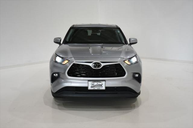 used 2024 Toyota Highlander car, priced at $38,690