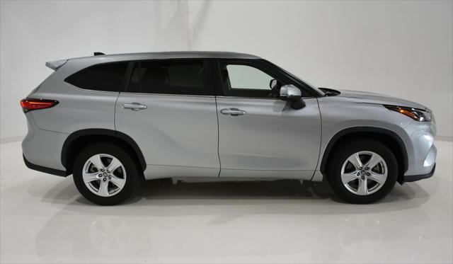 used 2024 Toyota Highlander car, priced at $38,690