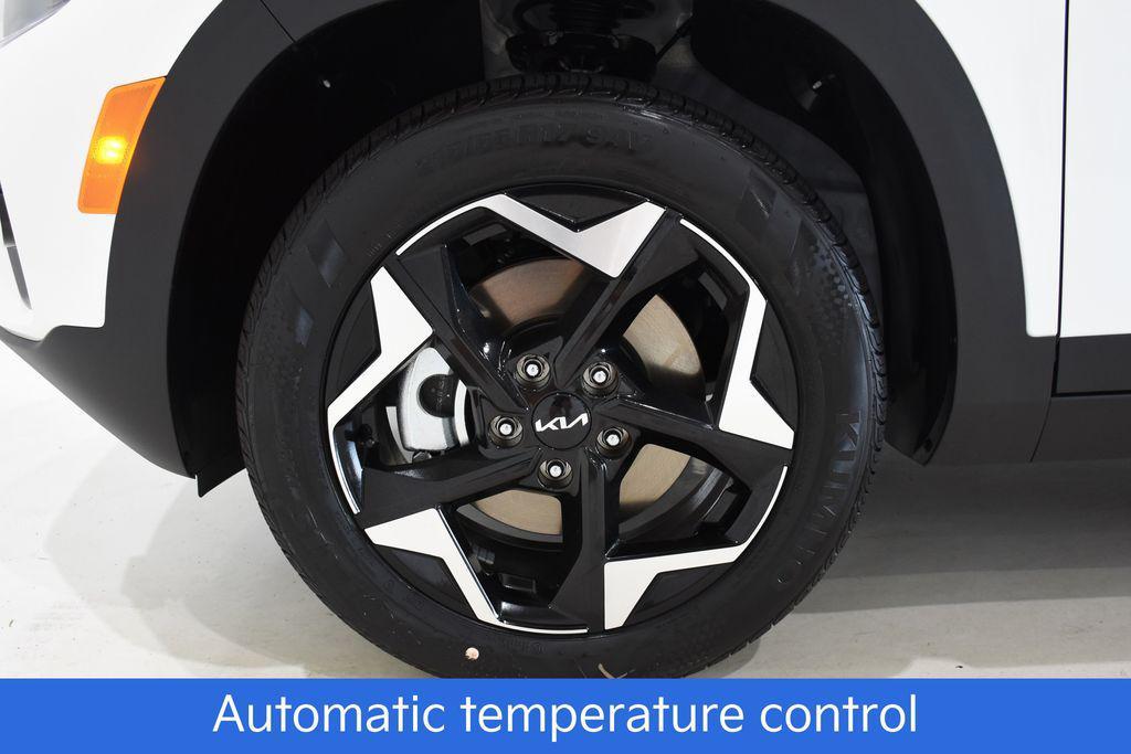 new 2026 Kia Seltos car, priced at $29,656