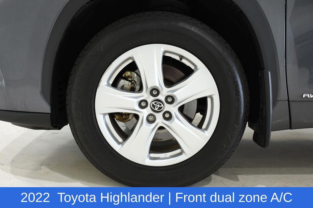 used 2022 Toyota Highlander Hybrid car, priced at $27,723