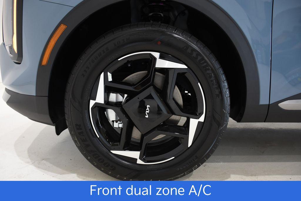 new 2026 Kia Sportage Hybrid car, priced at $34,650