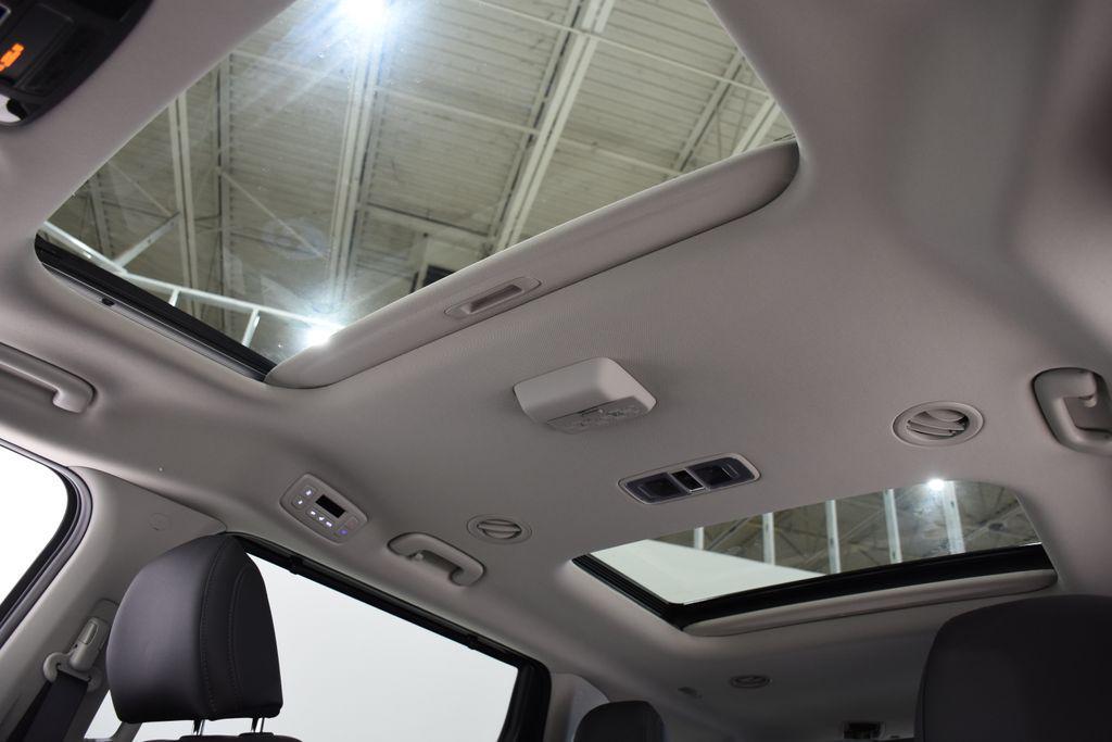 new 2026 Kia Carnival Hybrid car, priced at $49,290