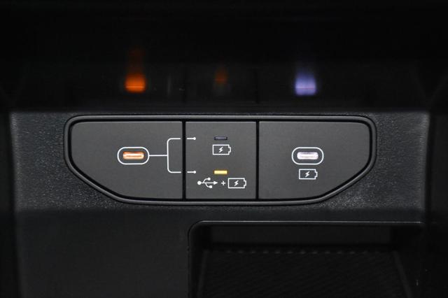 new 2025 Kia Sorento car, priced at $32,449