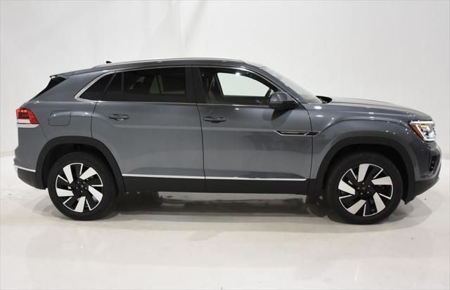 new 2025 Volkswagen Atlas Cross Sport car, priced at $45,423