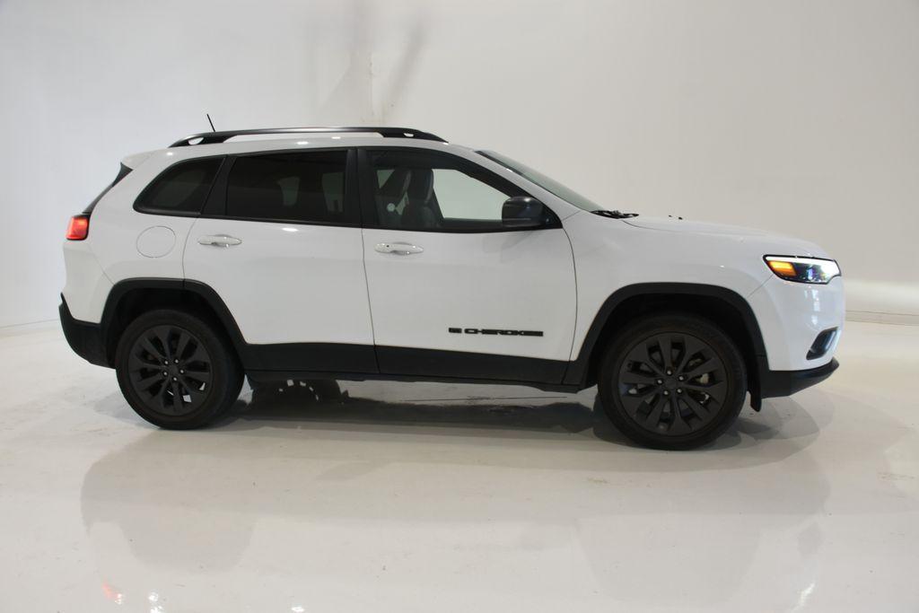 used 2021 Jeep Cherokee car, priced at $20,690