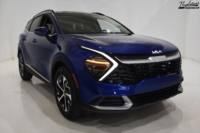 new 2025 Kia Sportage car, priced at $30,852