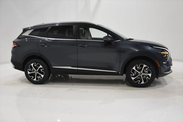 new 2025 Kia Sportage car, priced at $31,650