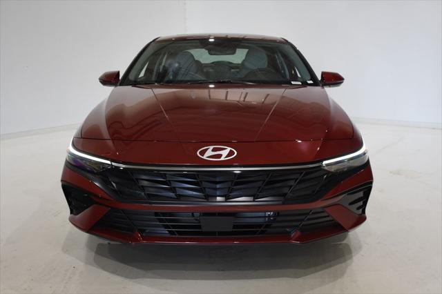 new 2025 Hyundai Elantra car, priced at $29,581