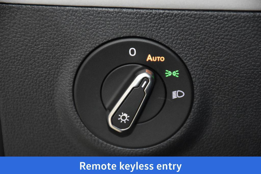 new 2026 Volkswagen Taos car, priced at $33,351