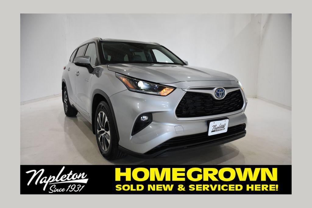 used 2021 Toyota Highlander Hybrid car, priced at $34,625