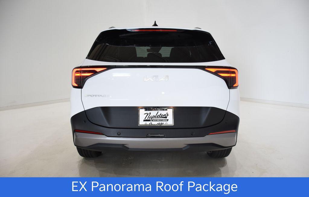 new 2026 Kia Sportage car, priced at $32,204