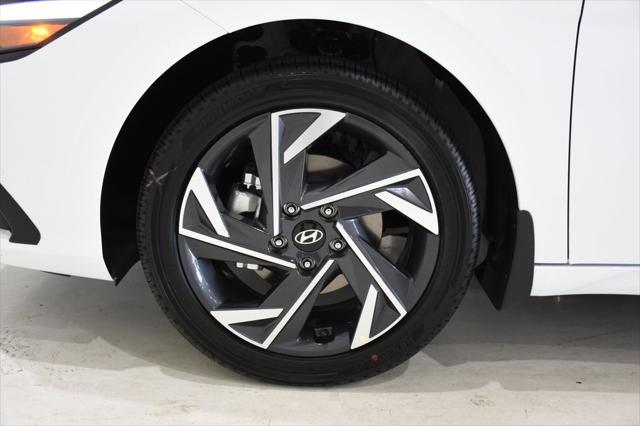 new 2025 Hyundai Elantra car, priced at $27,819
