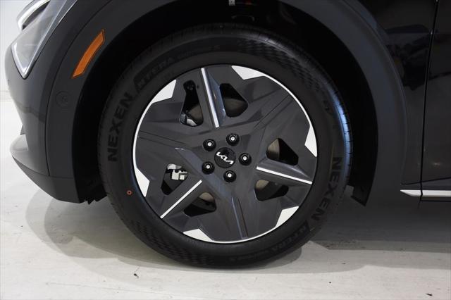 new 2025 Kia EV6 car, priced at $47,285