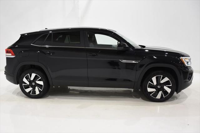 new 2024 Volkswagen Atlas Cross Sport car, priced at $39,260