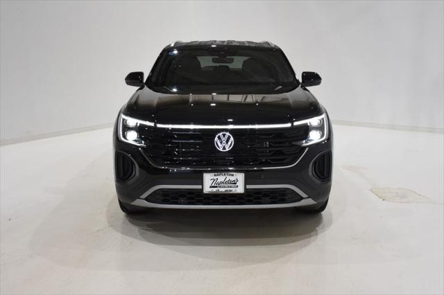 new 2024 Volkswagen Atlas Cross Sport car, priced at $39,260