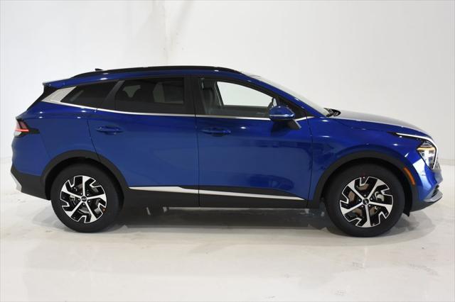 new 2025 Kia Sportage car, priced at $29,561