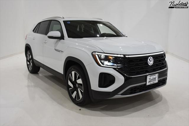 new 2025 Volkswagen Atlas Cross Sport car, priced at $43,091