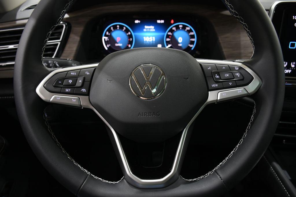 new 2024 Volkswagen Atlas car, priced at $48,000