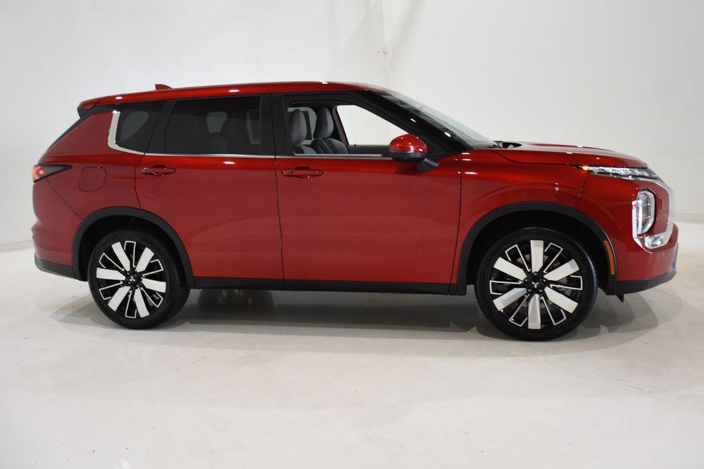 new 2025 Mitsubishi Outlander car, priced at $34,251