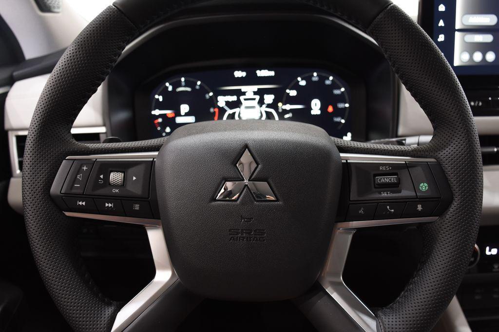 new 2025 Mitsubishi Outlander car, priced at $34,251