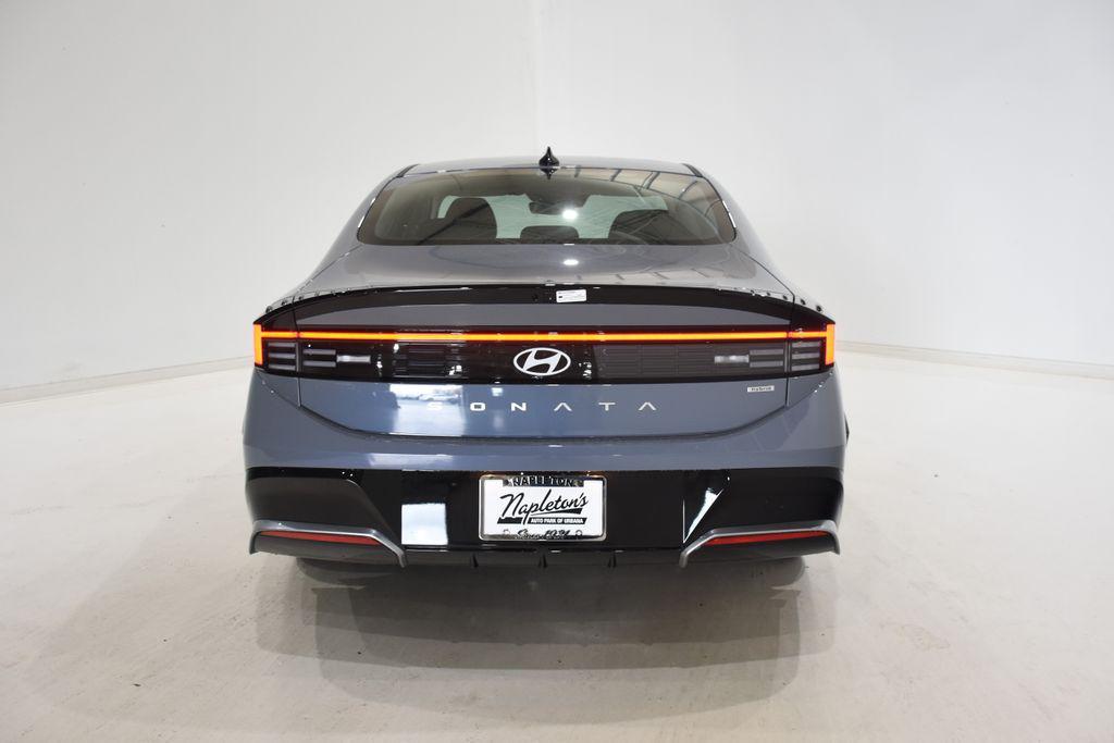 new 2025 Hyundai Sonata Hybrid car, priced at $32,144