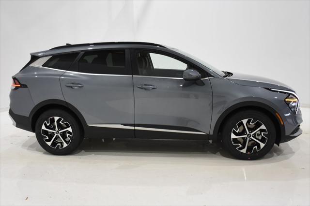 new 2025 Kia Sportage car, priced at $29,852