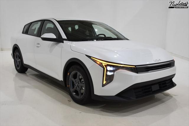 new 2025 Kia K4 car, priced at $23,326