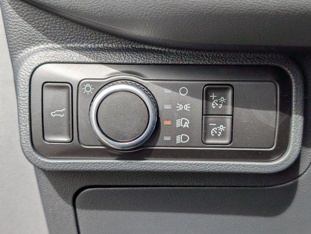 new 2025 Ford Explorer car, priced at $40,881
