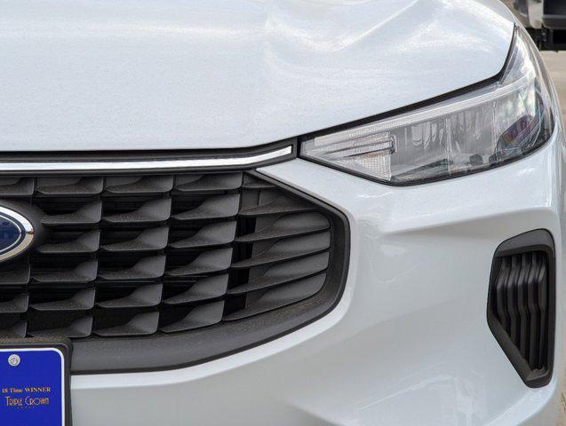 new 2025 Ford Escape car, priced at $28,068