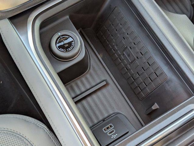 new 2025 Ford Expedition Max car, priced at $88,108