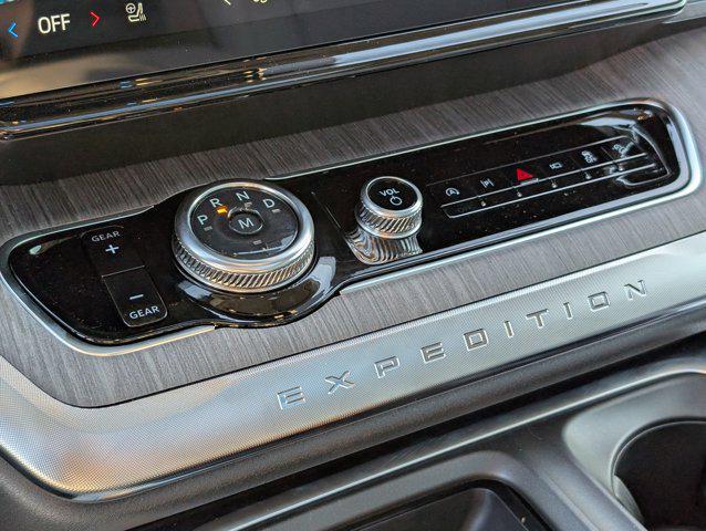 new 2025 Ford Expedition Max car, priced at $88,108