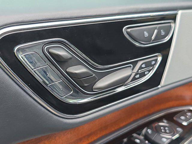 used 2022 Lincoln Navigator car, priced at $57,000