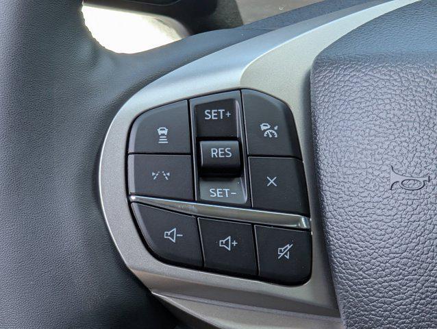 new 2025 Ford Explorer car, priced at $45,665
