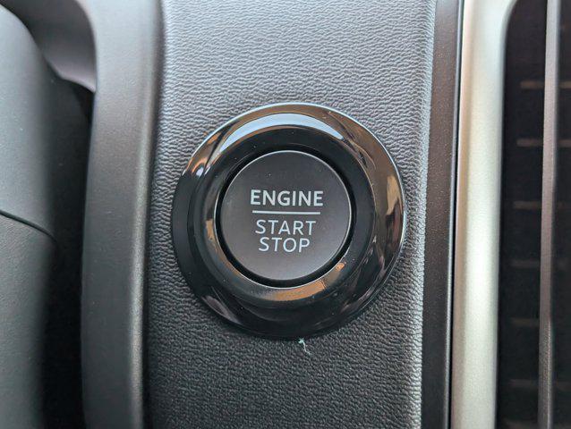 new 2025 Ford Expedition car, priced at $66,571