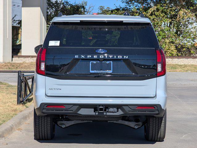 new 2025 Ford Expedition car, priced at $66,571