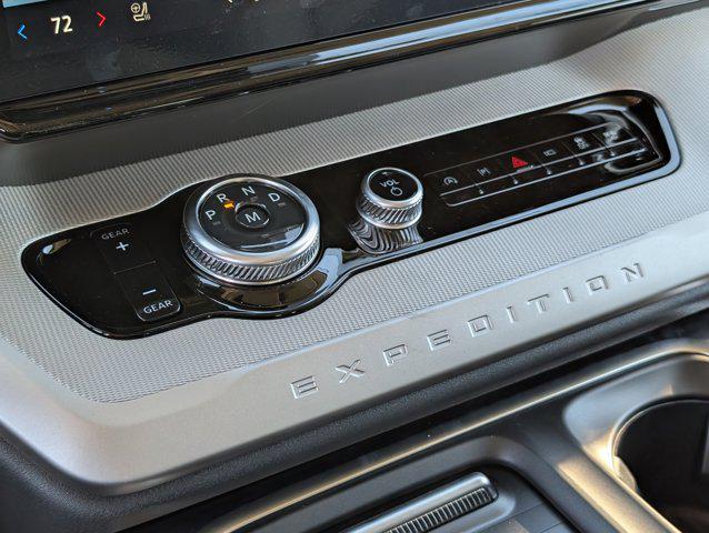 new 2025 Ford Expedition car, priced at $66,571