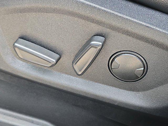 used 2024 Ford Edge car, priced at $27,500