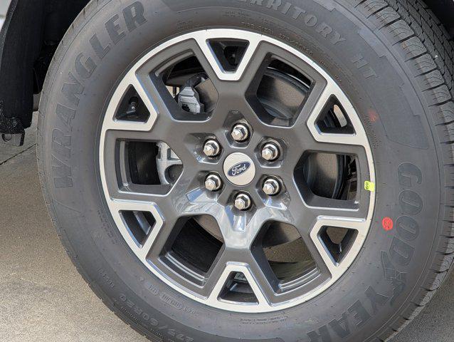 new 2025 Ford F-150 car, priced at $44,300