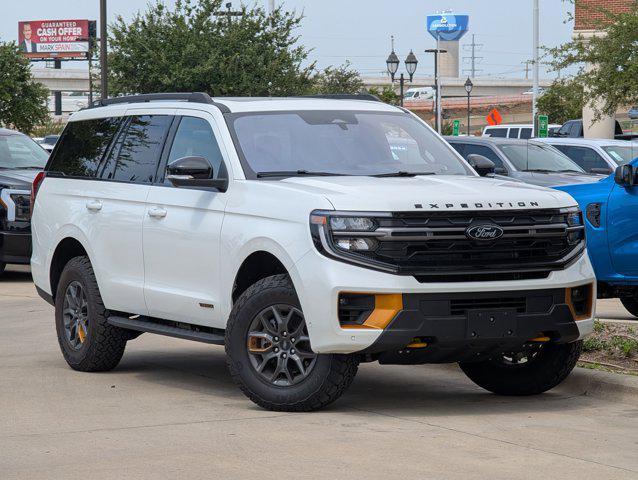 new 2025 Ford Expedition car, priced at $82,314