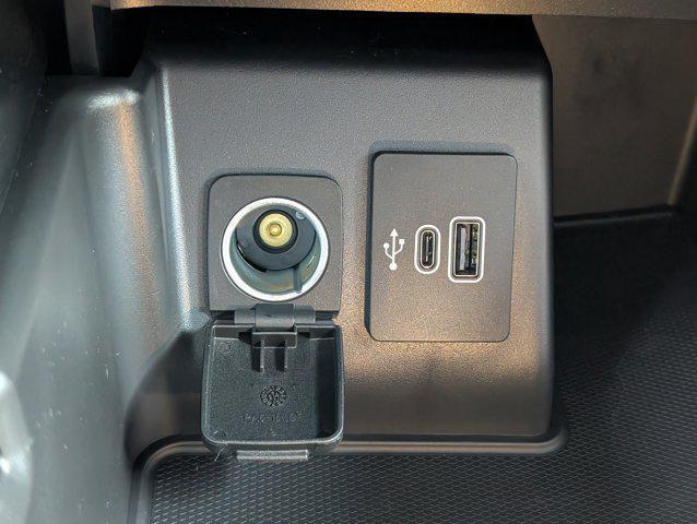 new 2025 Ford Explorer car, priced at $48,068