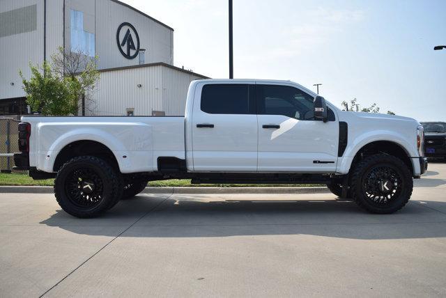 new 2025 Ford F-450 car, priced at $104,567