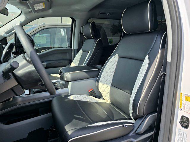 new 2025 Ford F-450 car, priced at $104,567