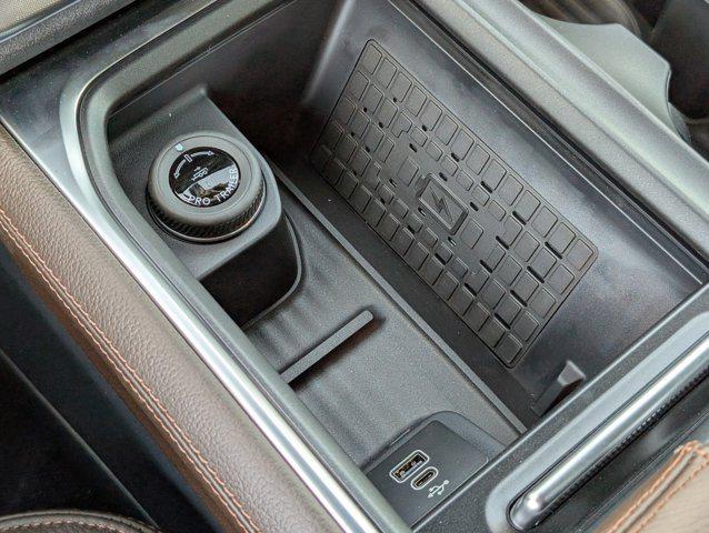 new 2025 Ford Expedition car, priced at $84,396